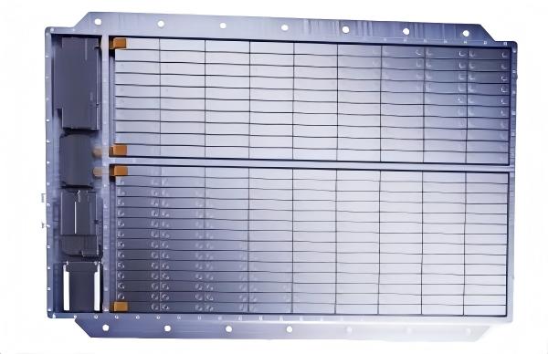 CATL dual power architecture sodium-ion battery system.jpg